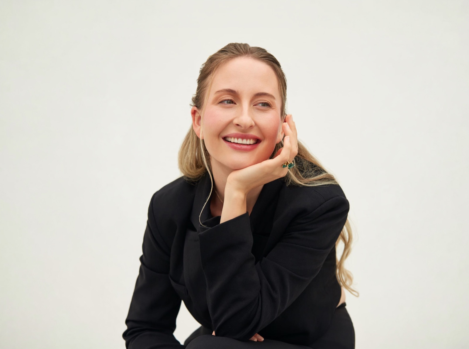 Professional portrait of Sophia Deluz